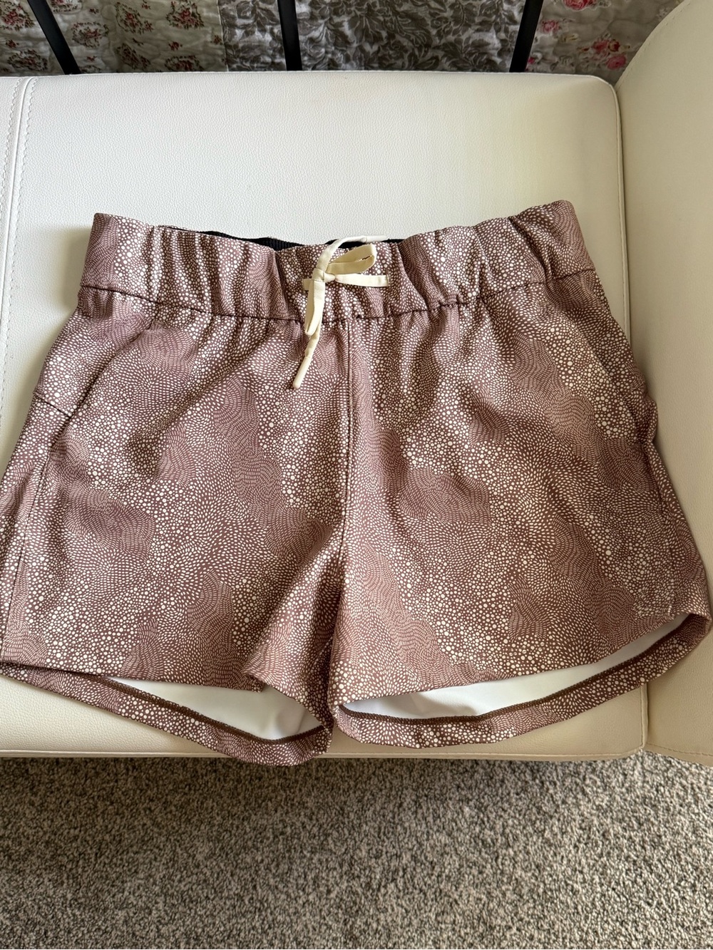 Zyia active Women’s brown dot club shorts size small